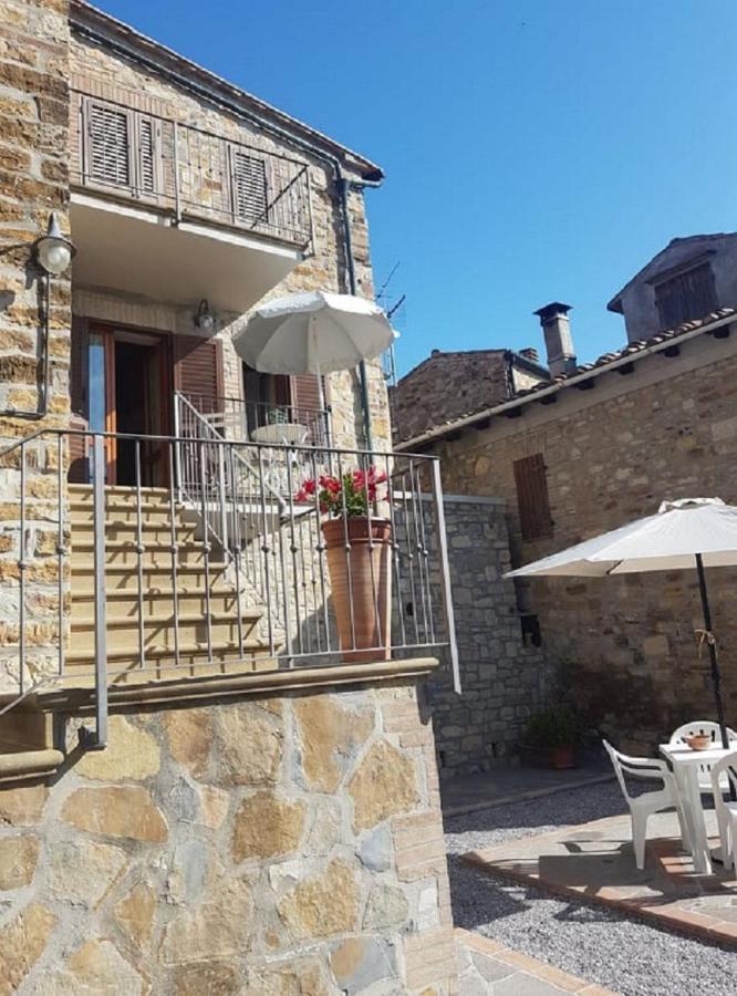 Beautiful Apartment With Exclusive Garden And Terrace Monteverdi Marittimo Kültér fotó